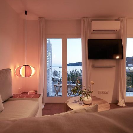 Beachfront Suite In Cadaques Center ภายนอก รูปภาพ