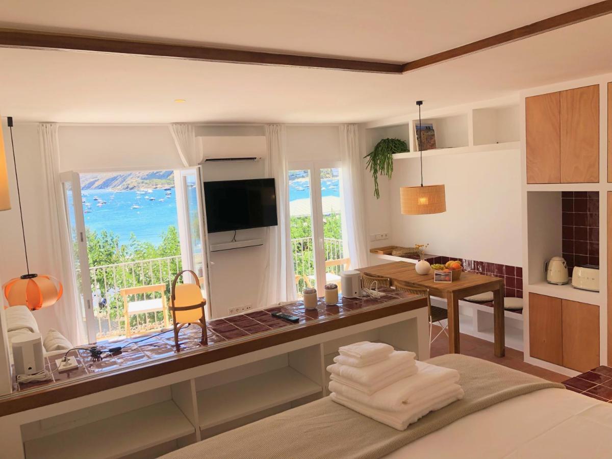 Beachfront Suite In Cadaques Center ภายนอก รูปภาพ
