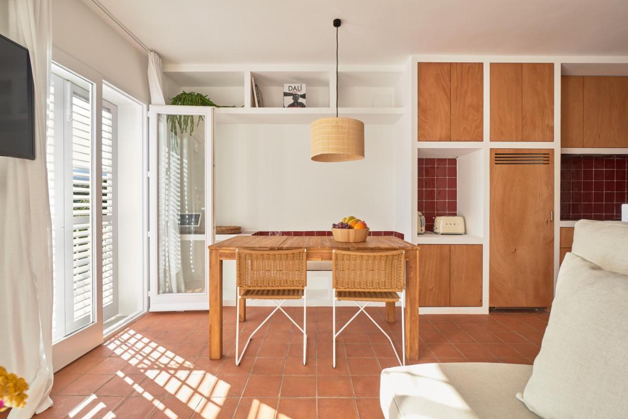 Beachfront Suite In Cadaques Center ภายนอก รูปภาพ