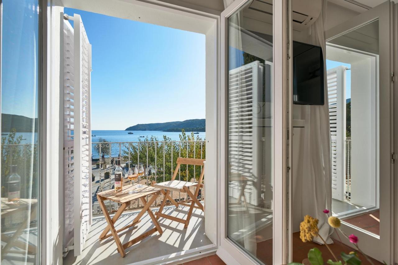 Beachfront Suite In Cadaques Center ภายนอก รูปภาพ
