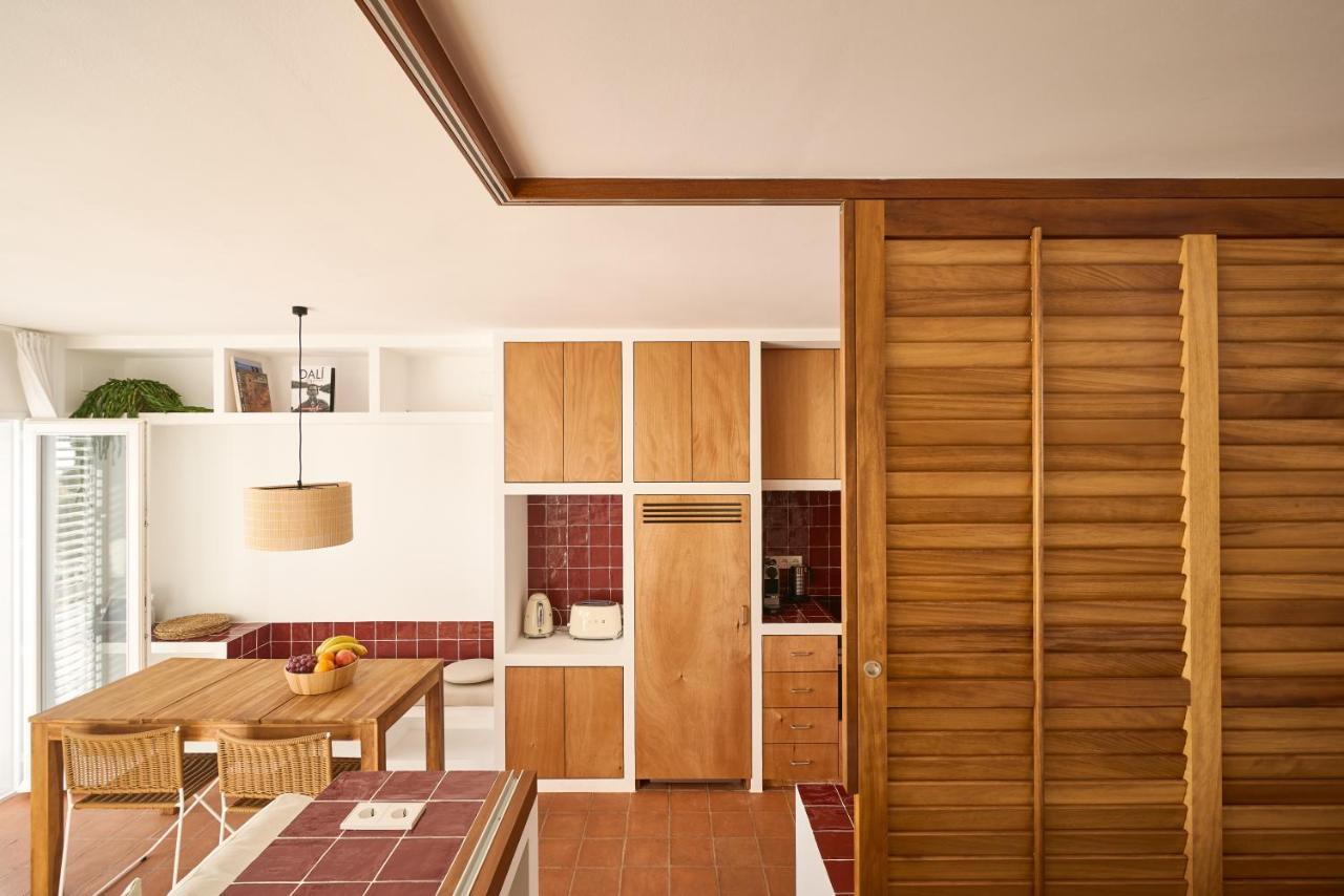Beachfront Suite In Cadaques Center ภายนอก รูปภาพ